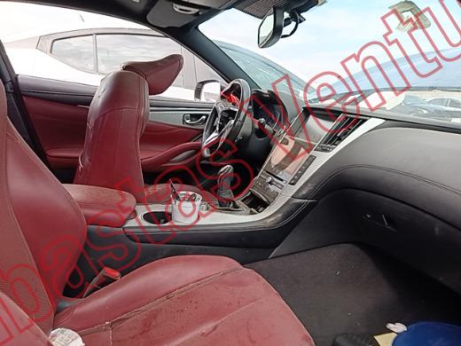 INFINITI Q60 2017, foto 12 de 19