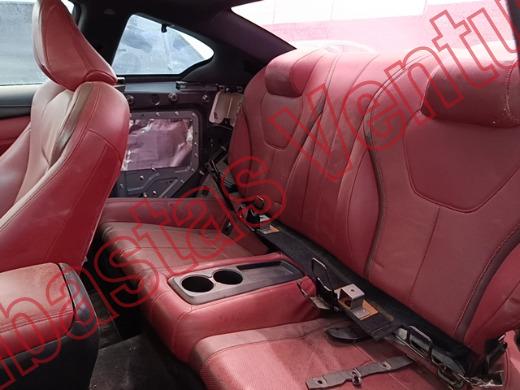 INFINITI Q60 2017, foto 16 de 19