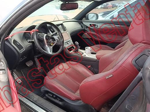 INFINITI Q60 2017, foto 17 de 19