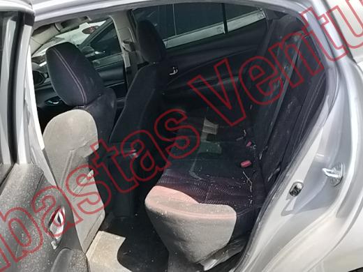 TOYOTA YARIS 2019, foto 16 de 19