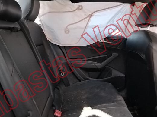 VOLKSWAGEN JETTA 2019, foto 13 de 19