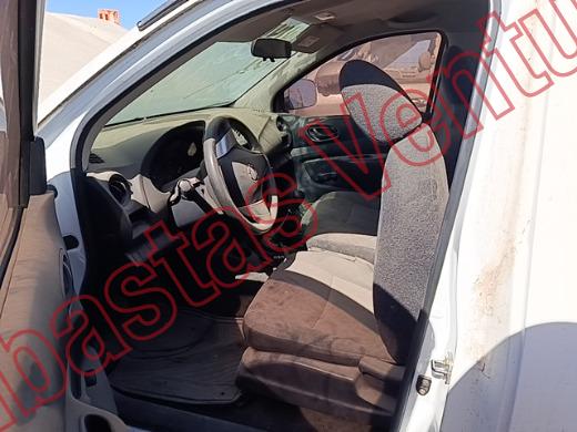NISSAN NP 300 2019, foto 17 de 19