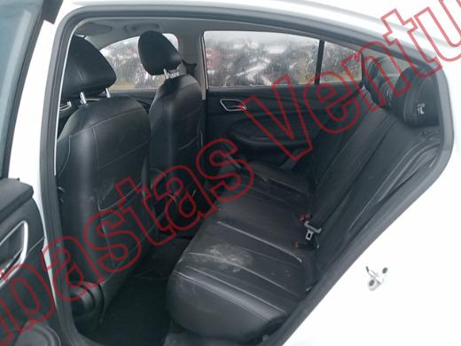 MG MG5 2023, foto 16 de 19