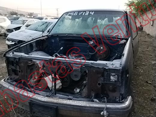 CHEVROLET SUBURBAN 1997, foto 2 de 19