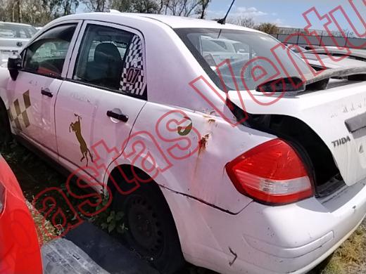 NISSAN TIIDA 2011, foto 7 de 19