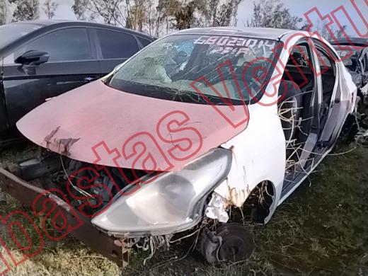 NISSAN VERSA 2019, foto 1 de 19