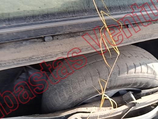 FORD TOPAZ 1992, foto 15 de 19