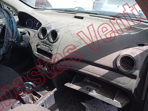 CHEVROLET AVEO 2014, foto 14 de 19