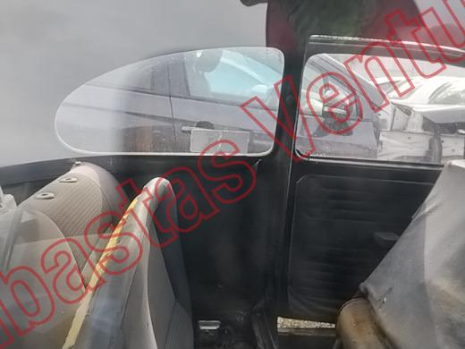 VOLKSWAGEN SEDAN 1975, foto 13 de 19