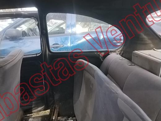VOLKSWAGEN SEDAN 1975, foto 16 de 19