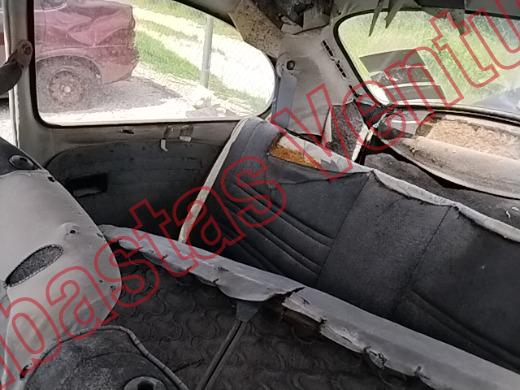 VOLKSWAGEN SEDAN 1990, foto 16 de 19
