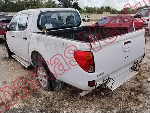 MITSUBISHI L200 2015, foto 7 de 19