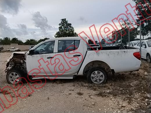 MITSUBISHI L200 2015, foto 8 de 19