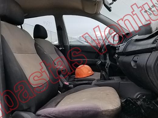 MITSUBISHI L200 2015, foto 12 de 19