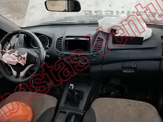 MITSUBISHI L200 2015, foto 14 de 19