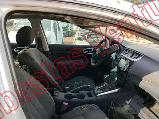 NISSAN SENTRA 2017, foto 12 de 19