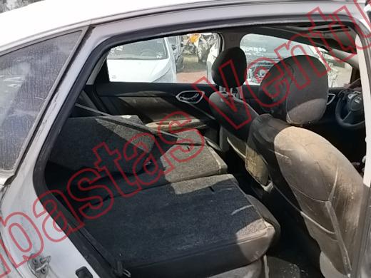 NISSAN SENTRA 2017, foto 13 de 19