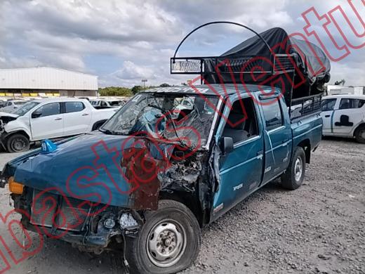NISSAN PICK UP 2003, foto 1 de 19