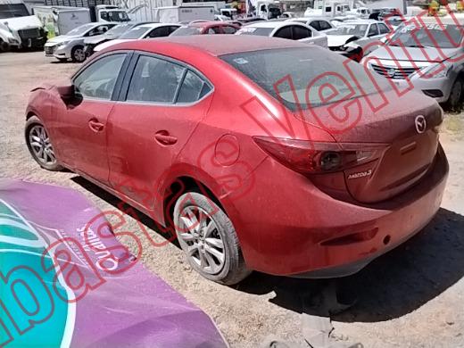 MAZDA MAZDA 3 2016, foto 8 de 19