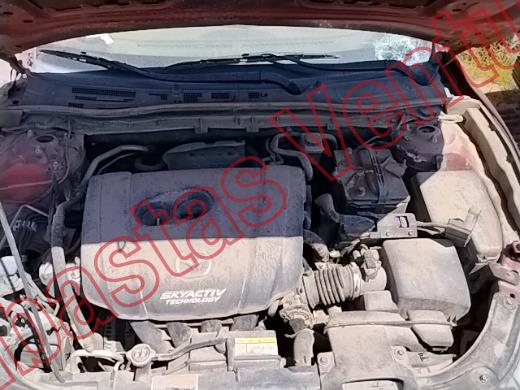 MAZDA MAZDA 3 2016, foto 10 de 19