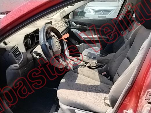 MAZDA MAZDA 3 2016, foto 17 de 19