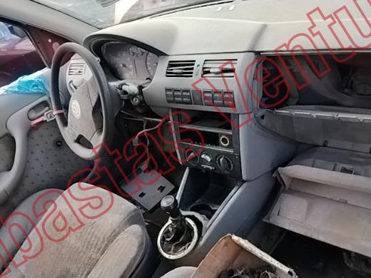 VOLKSWAGEN POINTER 2001, foto 14 de 19
