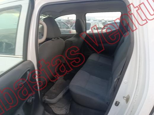 NISSAN NP 300 2019, foto 16 de 19