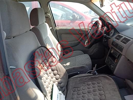 VOLKSWAGEN POINTER 2003, foto 12 de 19