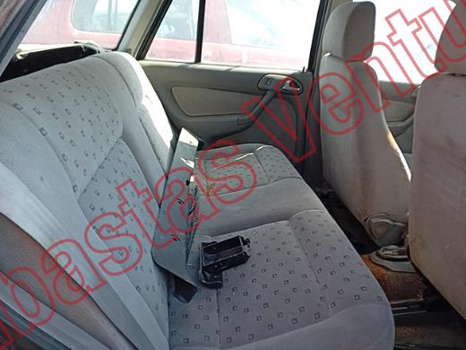 VOLKSWAGEN POINTER 2003, foto 13 de 19