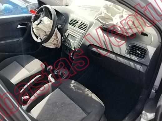 VOLKSWAGEN VENTO 2018, foto 12 de 19