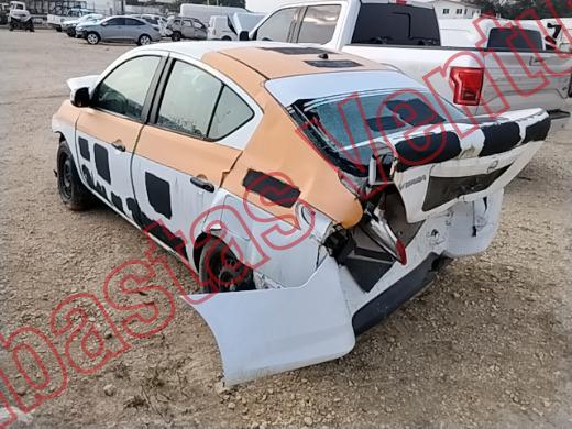 NISSAN VERSA 2018, foto 7 de 19