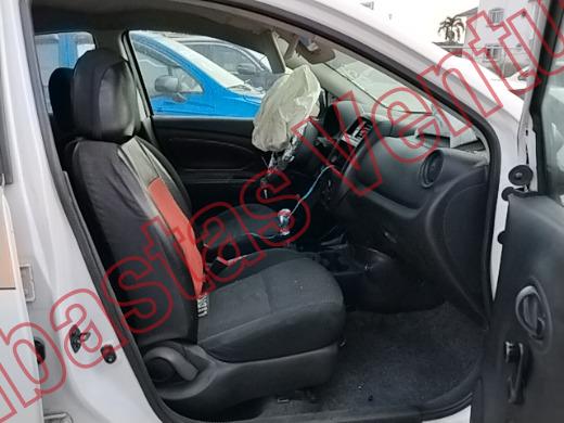 NISSAN VERSA 2018, foto 12 de 19
