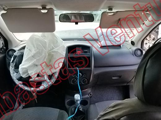 NISSAN VERSA 2018, foto 14 de 19