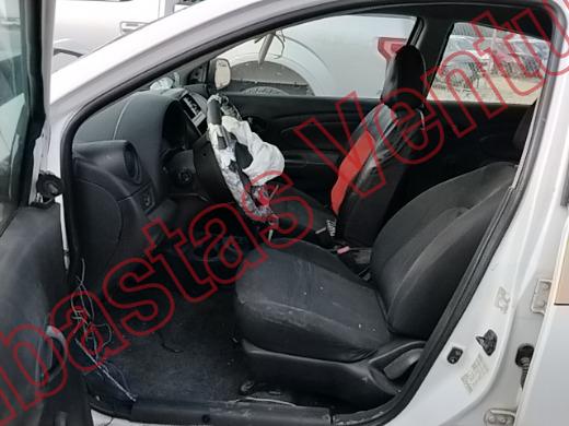 NISSAN VERSA 2018, foto 17 de 19