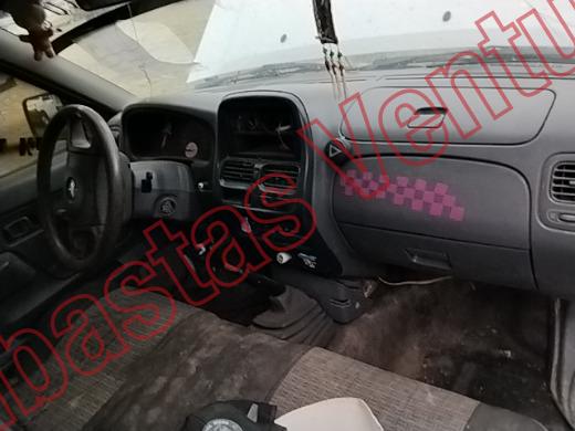 NISSAN NP 300 2010, foto 14 de 19