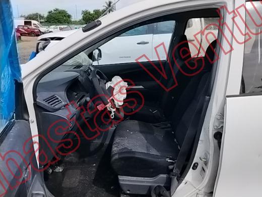 TOYOTA AVANZA 2016, foto 17 de 19