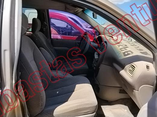 CHRYSLER TOWN AND COUNTRY 2002, foto 12 de 19