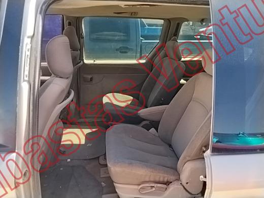CHRYSLER TOWN AND COUNTRY 2002, foto 16 de 19