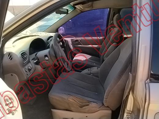 CHRYSLER TOWN AND COUNTRY 2002, foto 17 de 19