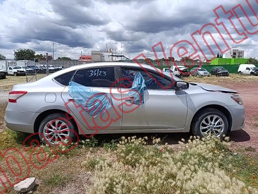 NISSAN SENTRA 2017, foto 4 de 19