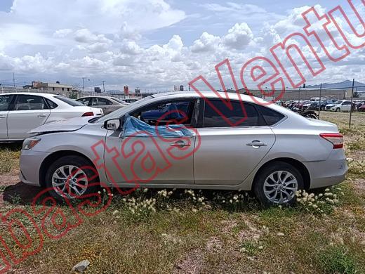 NISSAN SENTRA 2017, foto 8 de 19