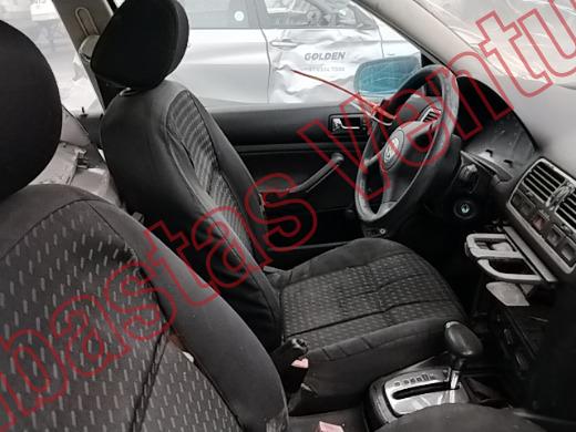 VOLKSWAGEN JETTA CLASICO 2003, foto 12 de 19