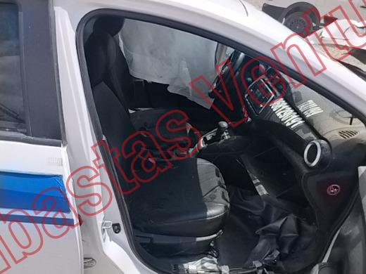 NISSAN VERSA 2022, foto 12 de 19