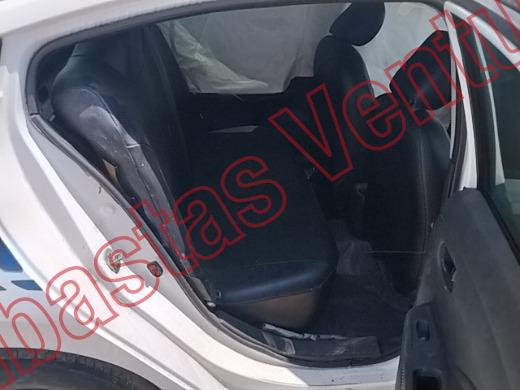 NISSAN VERSA 2022, foto 13 de 19