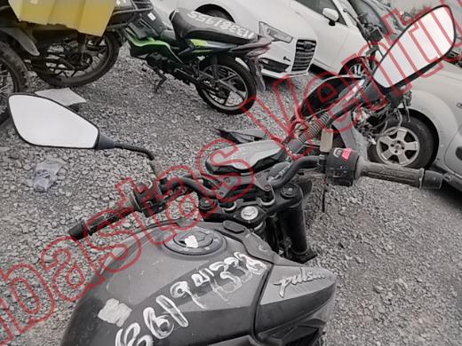 BAJAJ PULSAR 2024, foto 14 de 19
