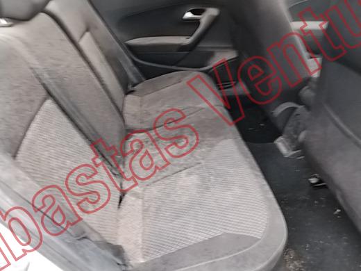 VOLKSWAGEN VENTO 2021, foto 13 de 19