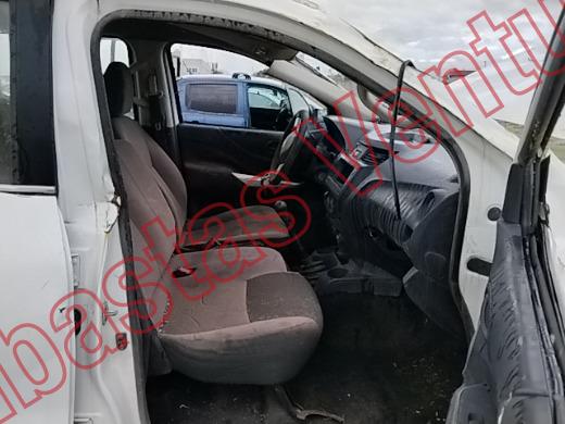 NISSAN NP 300 2020, foto 12 de 19