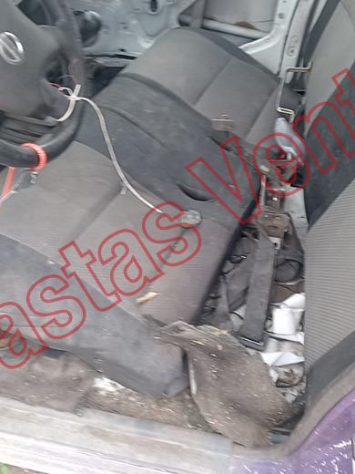 NISSAN NP 300 2012, foto 17 de 19