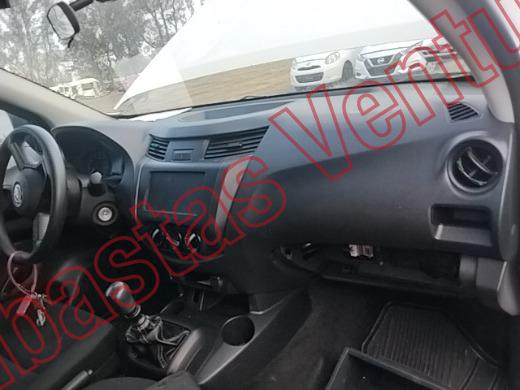 NISSAN NP 300 2025, foto 14 de 19