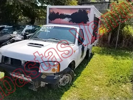 NISSAN NP 300 2011, foto 1 de 19